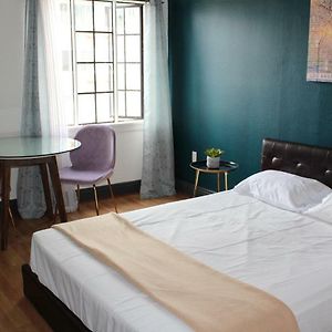 Libra Hotel